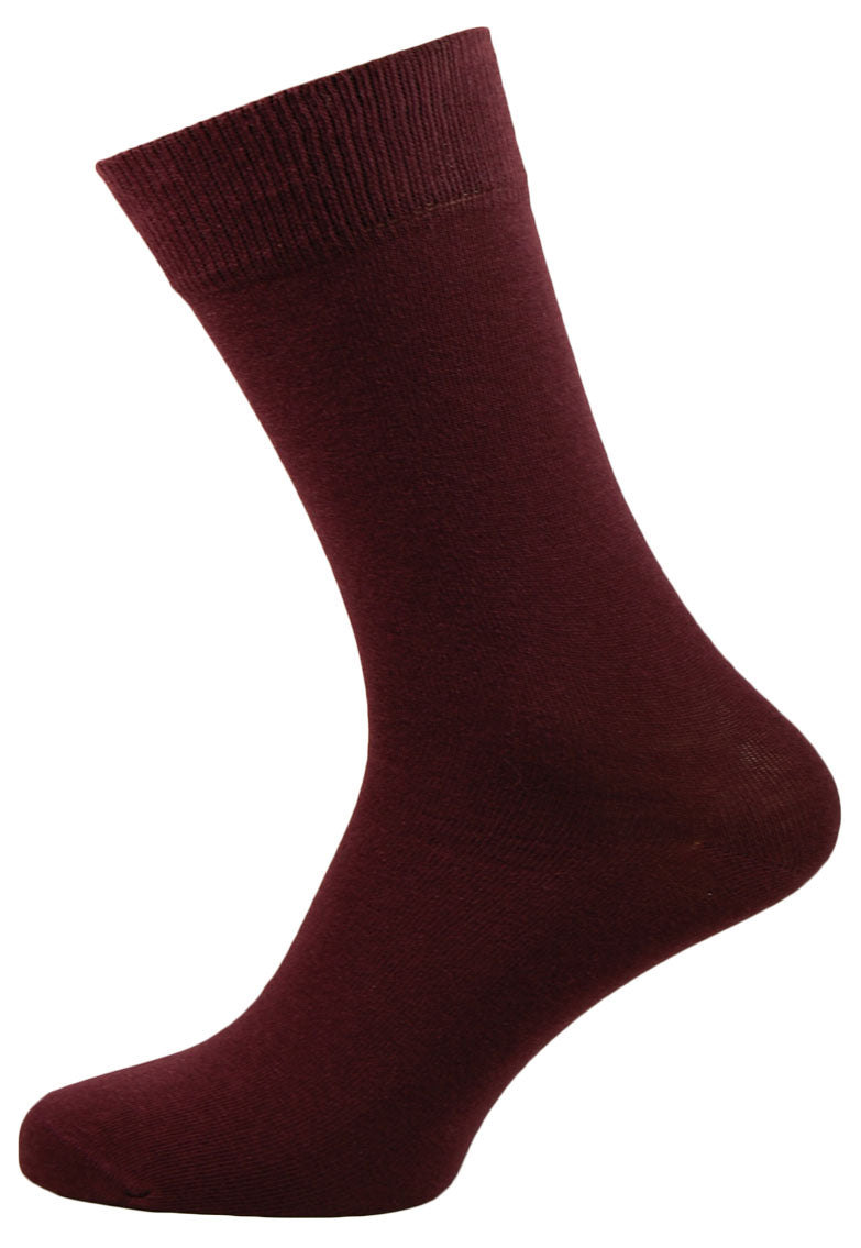 Buy Me Plain: Burgundy - socksupermarket