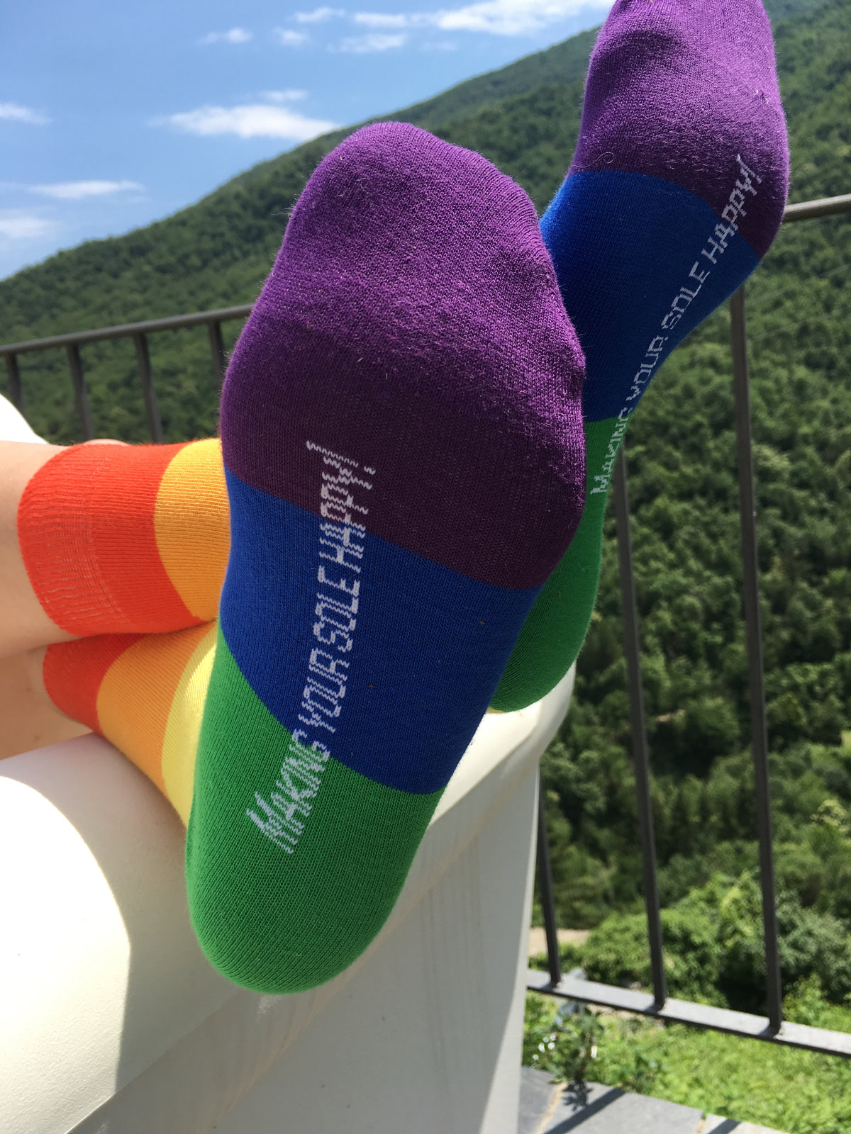 Buy Me Plain: Rainbow - socksupermarket